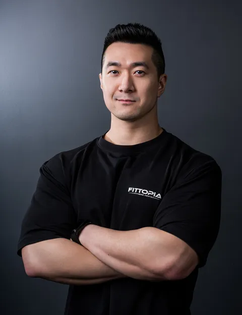 Winston Yeung, Registered Physiotherapist at Fittopia Health Care.